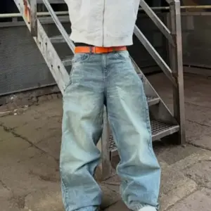 Washed Flared Loose Fit Jeans